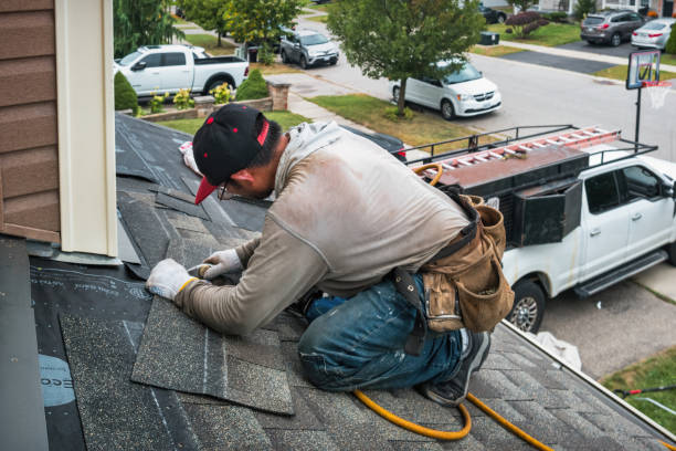 Professional Gutter Installation technician working in Dallas, OR